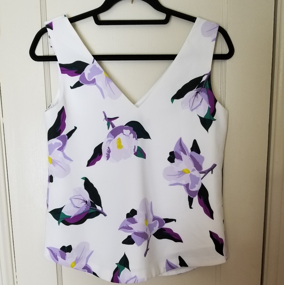 BANANA REPUBLIC white sleeveless purple floral top - Picture 5 of 8